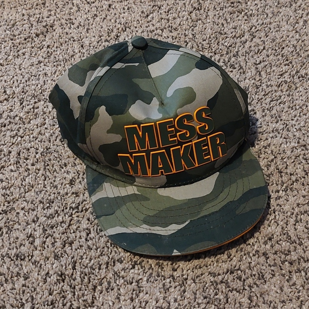 Toddler boys mess maker hat
